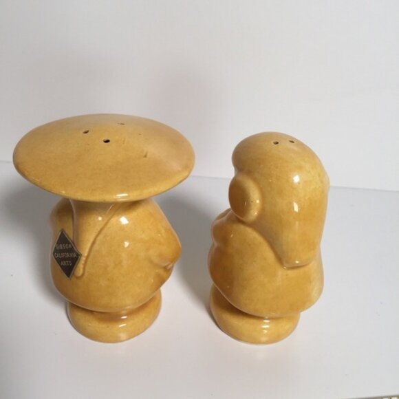 Vintage Retro 50s Asian Salt and Pepper Shaker - Picture 4 of 8